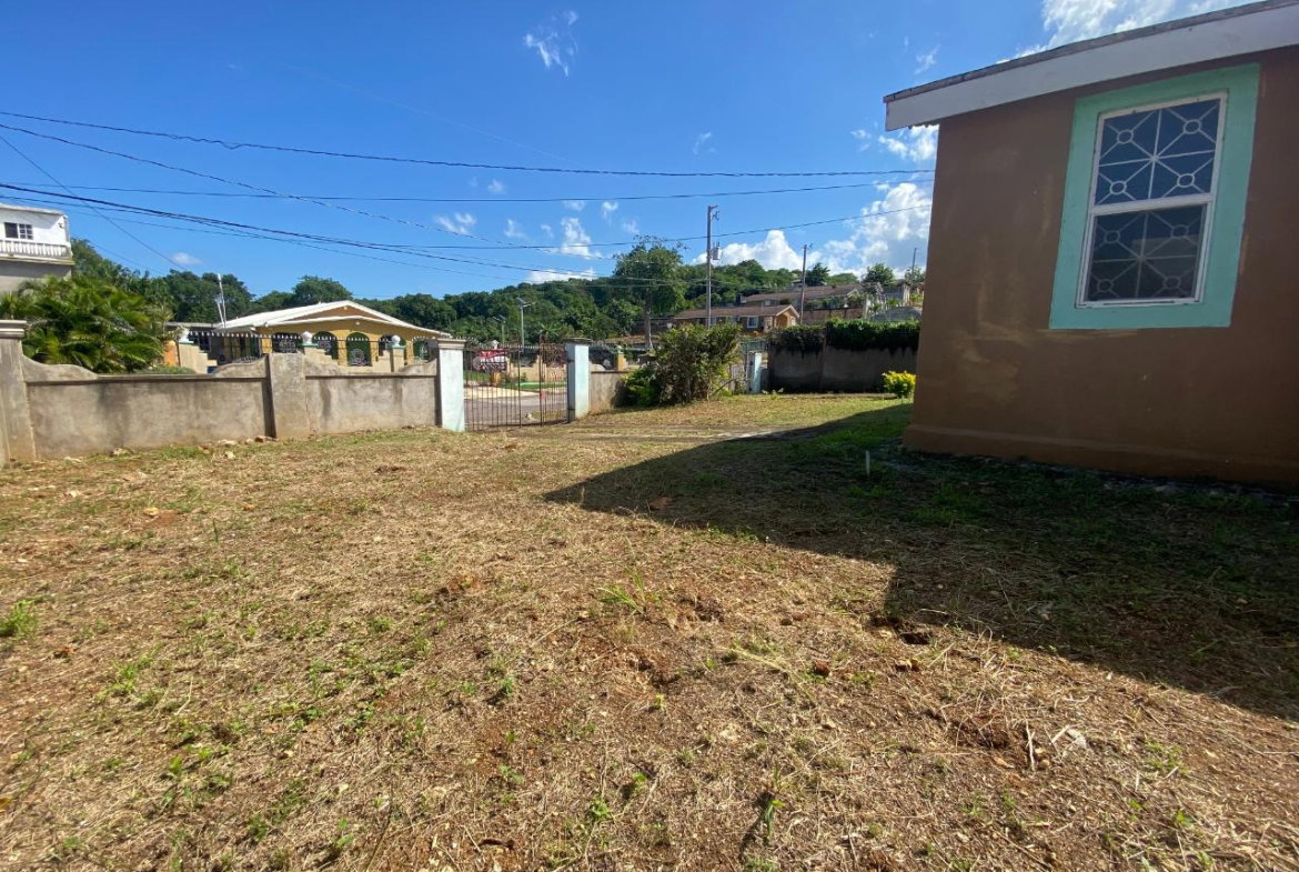 Fifth image of 209 Loggerhead Circle in Coral Spring, Trelawny, Jamaica - property is For Sale