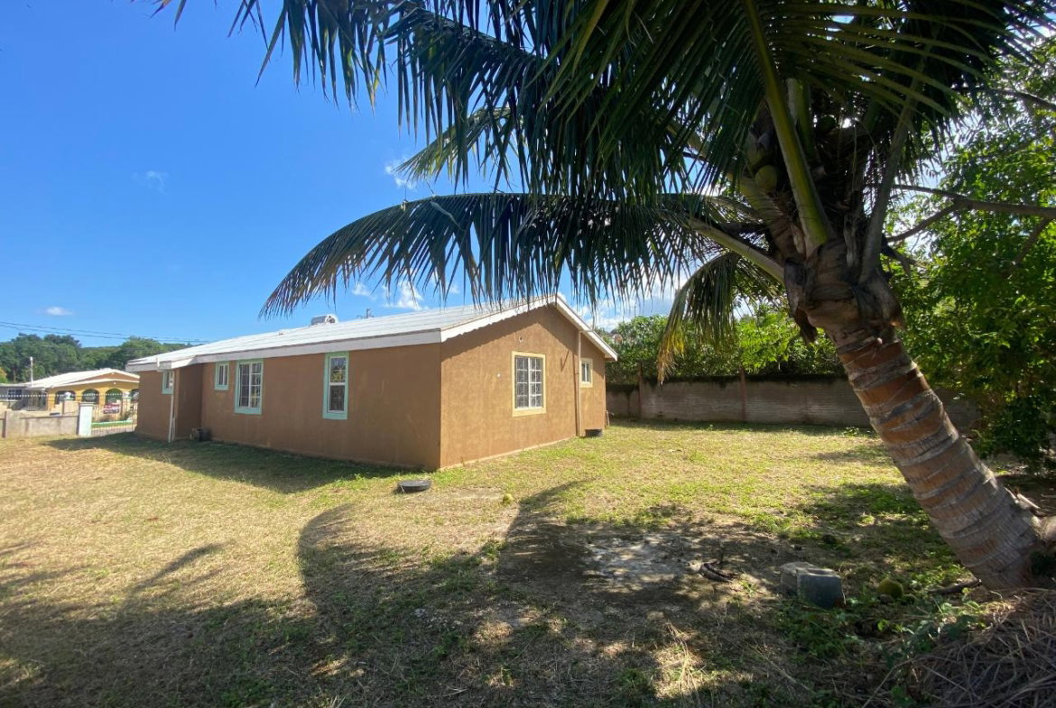 Eighth image of 209 Loggerhead Circle in Coral Spring, Trelawny, Jamaica - property is For Sale