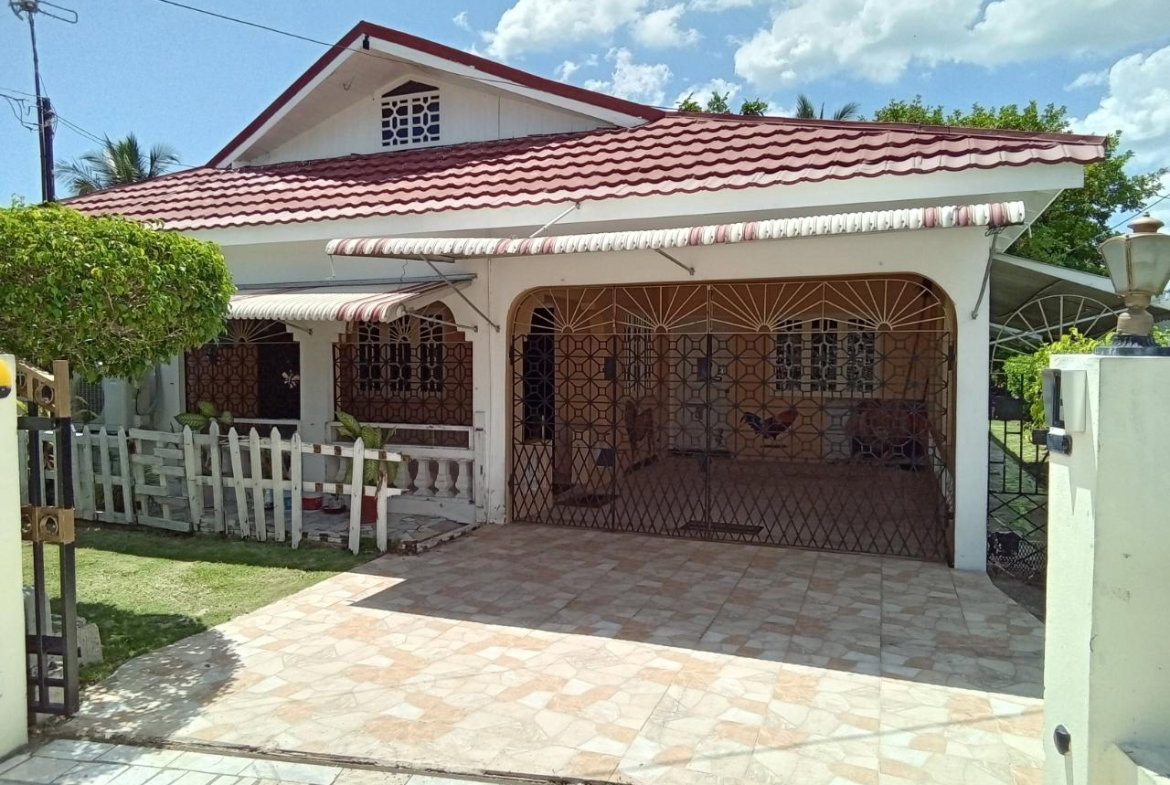 Second image of Kemps Hill, Race Course in Race Course, Clarendon, Jamaica - property is For Sale