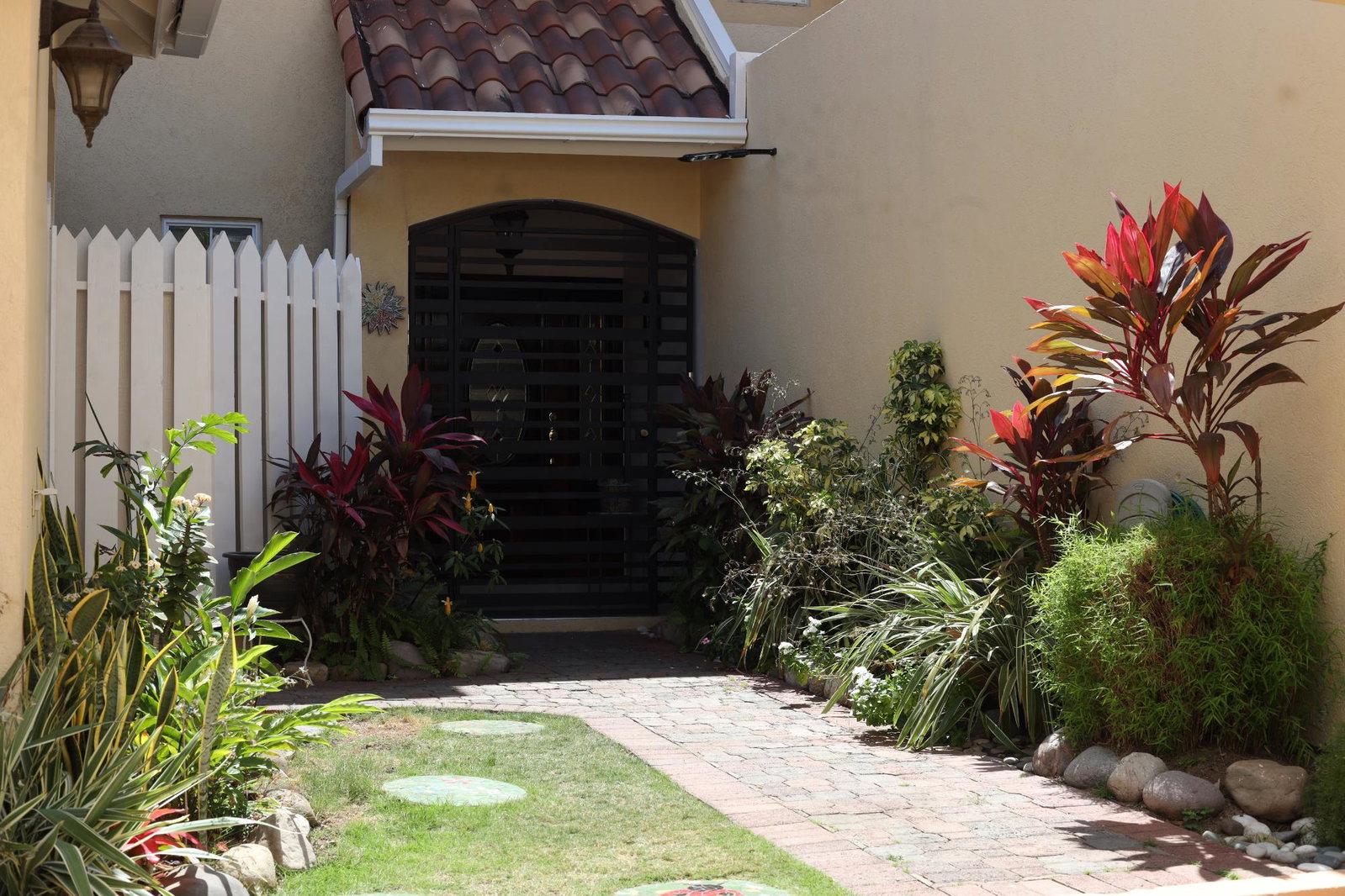 Eleventh image of 7-1-3 Gwendon Park Avenue in Kingston 8, St. Andrew, Jamaica - property is For Rent
