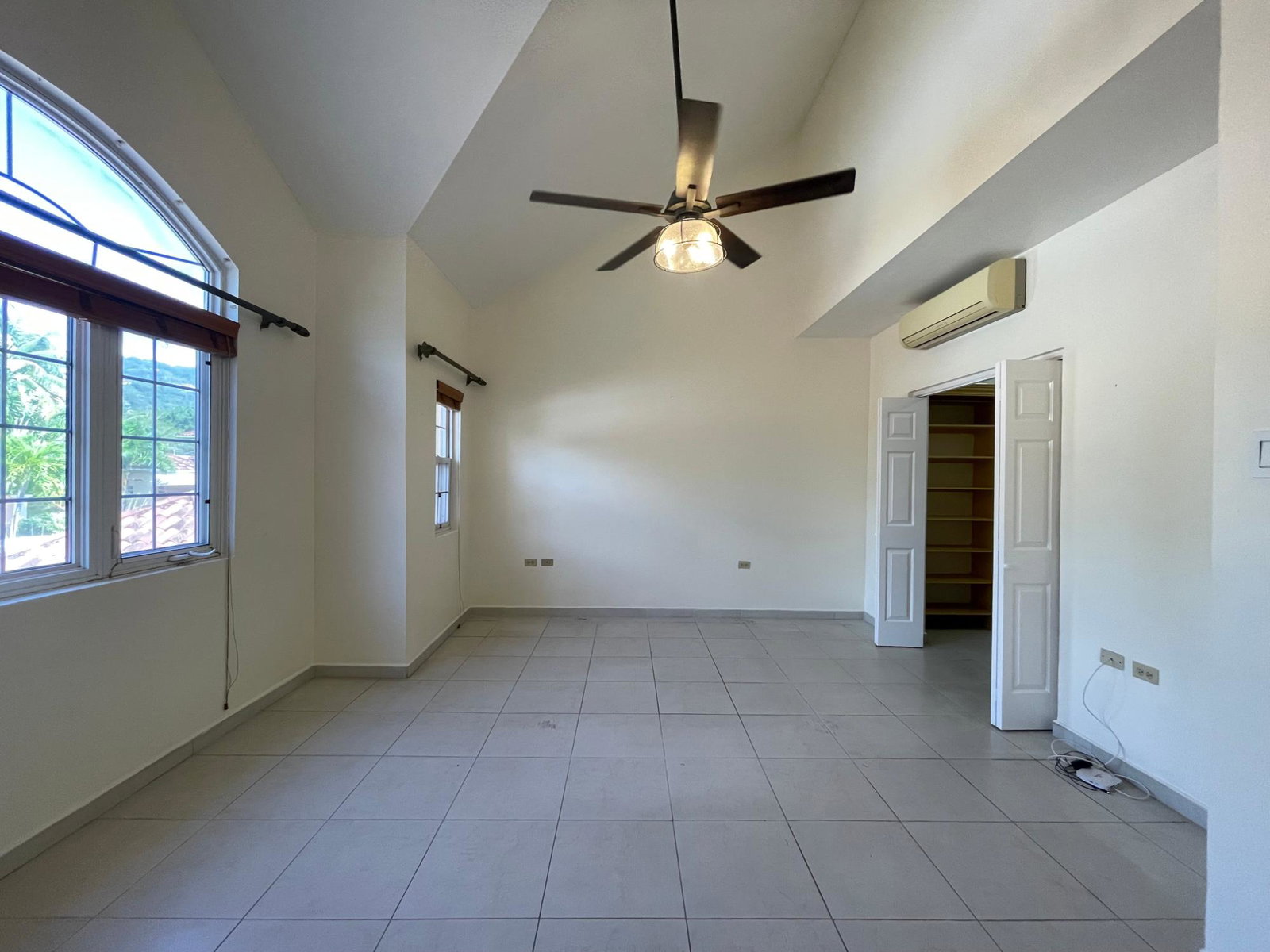 Thirtieth image of 7-1-3 Gwendon Park Avenue in Kingston 8, St. Andrew, Jamaica - property is For Rent