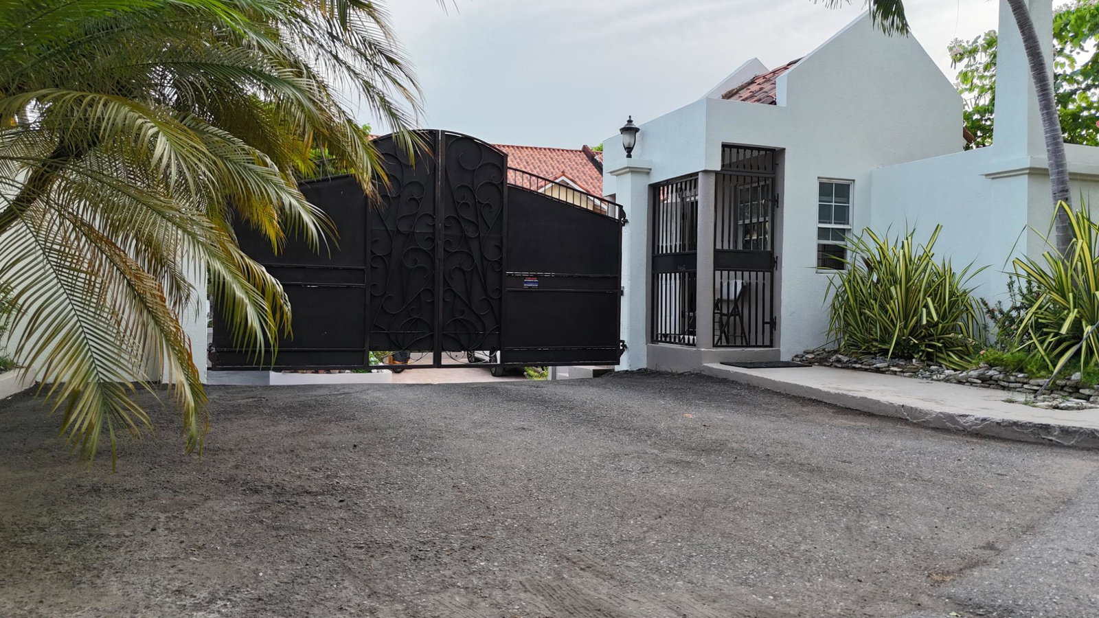 Fifth image of 7-1-3 Gwendon Park Avenue in Kingston 8, St. Andrew, Jamaica - property is For Rent