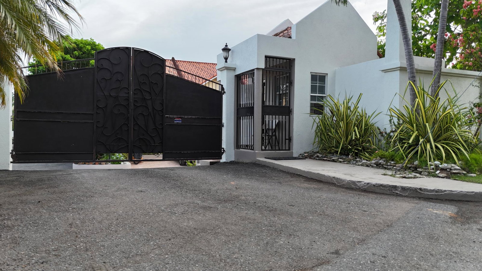 Seventh image of 7-1-3 Gwendon Park Avenue in Kingston 8, St. Andrew, Jamaica - property is For Rent