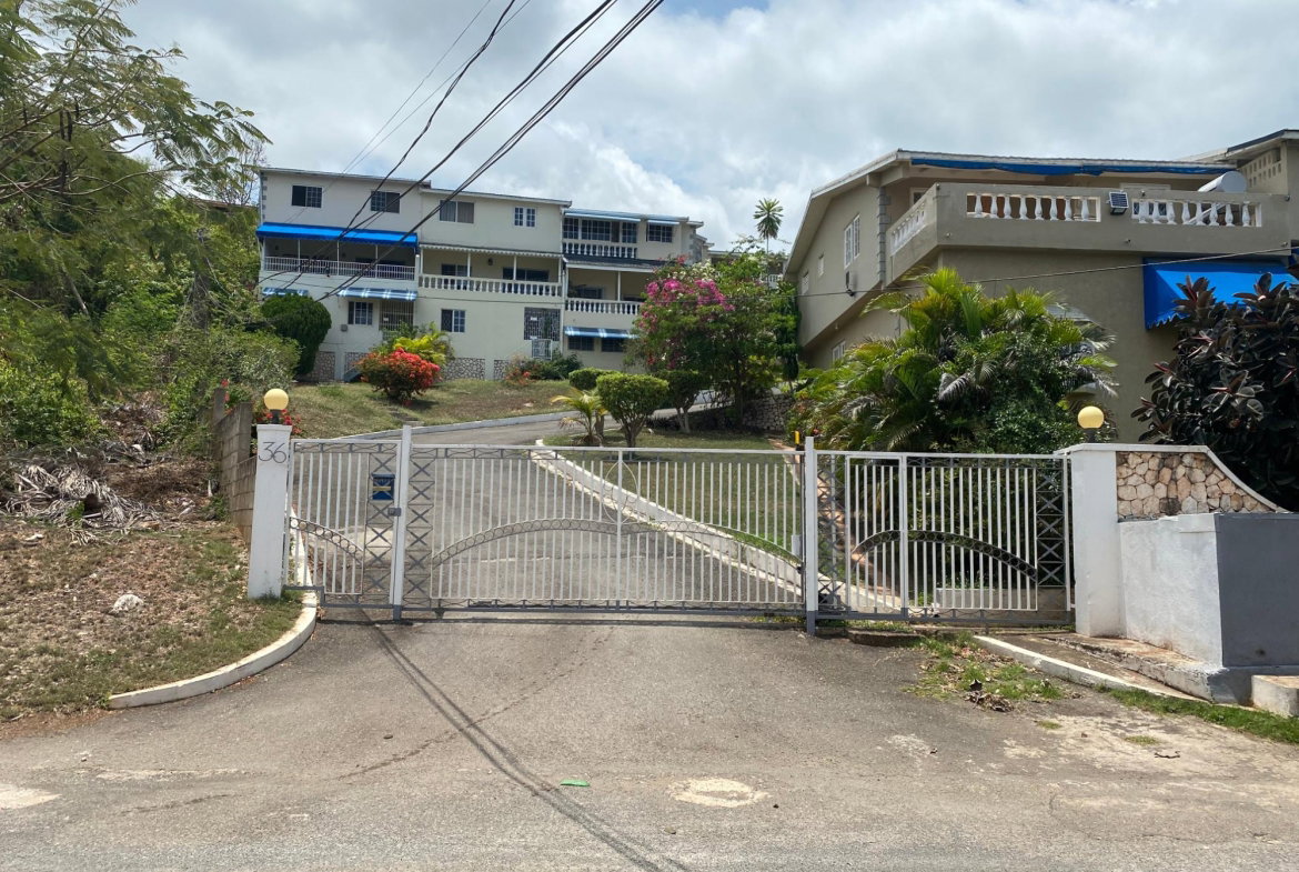 First image of 2-2 Leas Flat in Red Hills, St. Andrew, Jamaica - property is For Sale