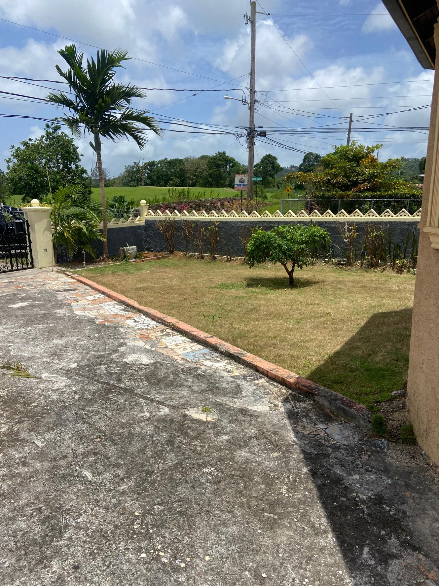 Charming-3-Bedroom-Bungalow-for-Rent-in-Manchester-Jamaica Fourth image of Wint Road in Mandeville, Manchester, Jamaica - property is For Rent
