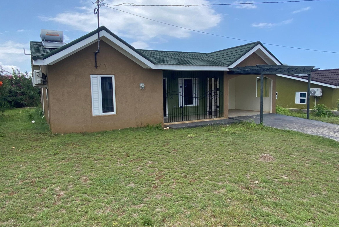 Second image of 9 Stonebrook Manor in Falmouth, Trelawny, Jamaica - property is For Rent