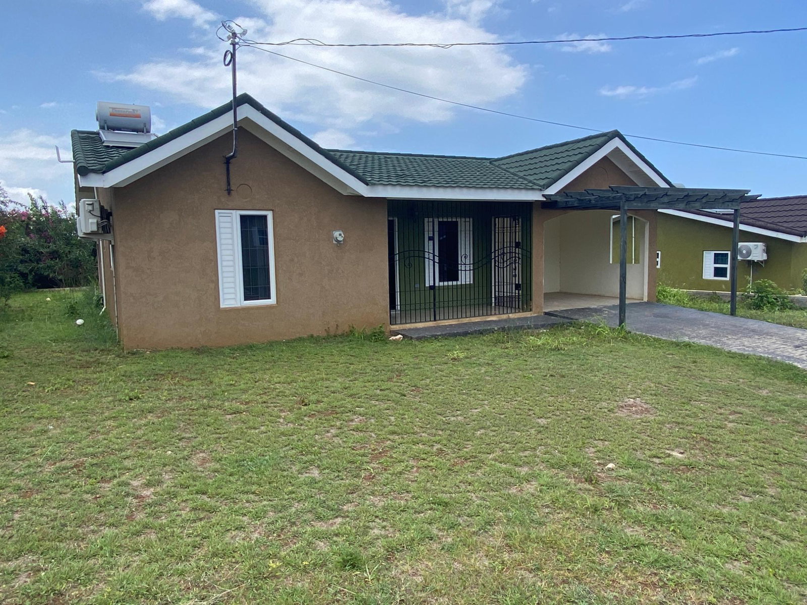Charming-3-Bedroom-Bungalow-for-Rent-in-Stonebrook-Manor-Trelawny Second image of 9 Stonebrook Manor in Falmouth, Trelawny, Jamaica - property is For Rent