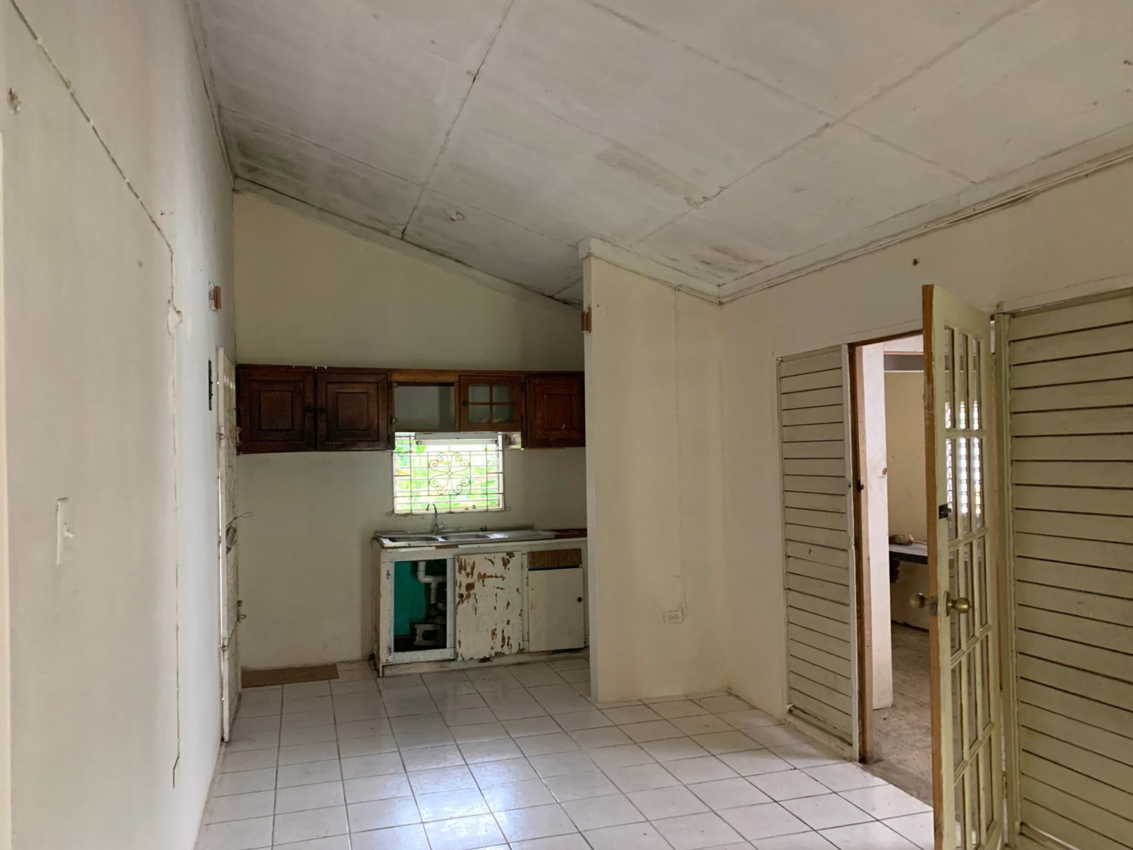 Charming-3-Bedroom-Bungalow-for-Sale-in-Stockholm-Housing-Scheme-Jamaica Fifth image of Lot 70 Stockholm Housing Scheme in Highgate, St. Mary, Jamaica - property is For Sale