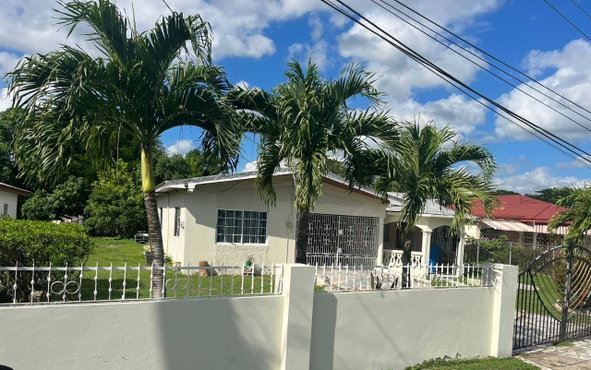 Second image of Inlott in Four Paths, Clarendon, Jamaica - property is For Sale