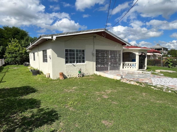 Fourth image of Inlott in Four Paths, Clarendon, Jamaica - property is For Sale