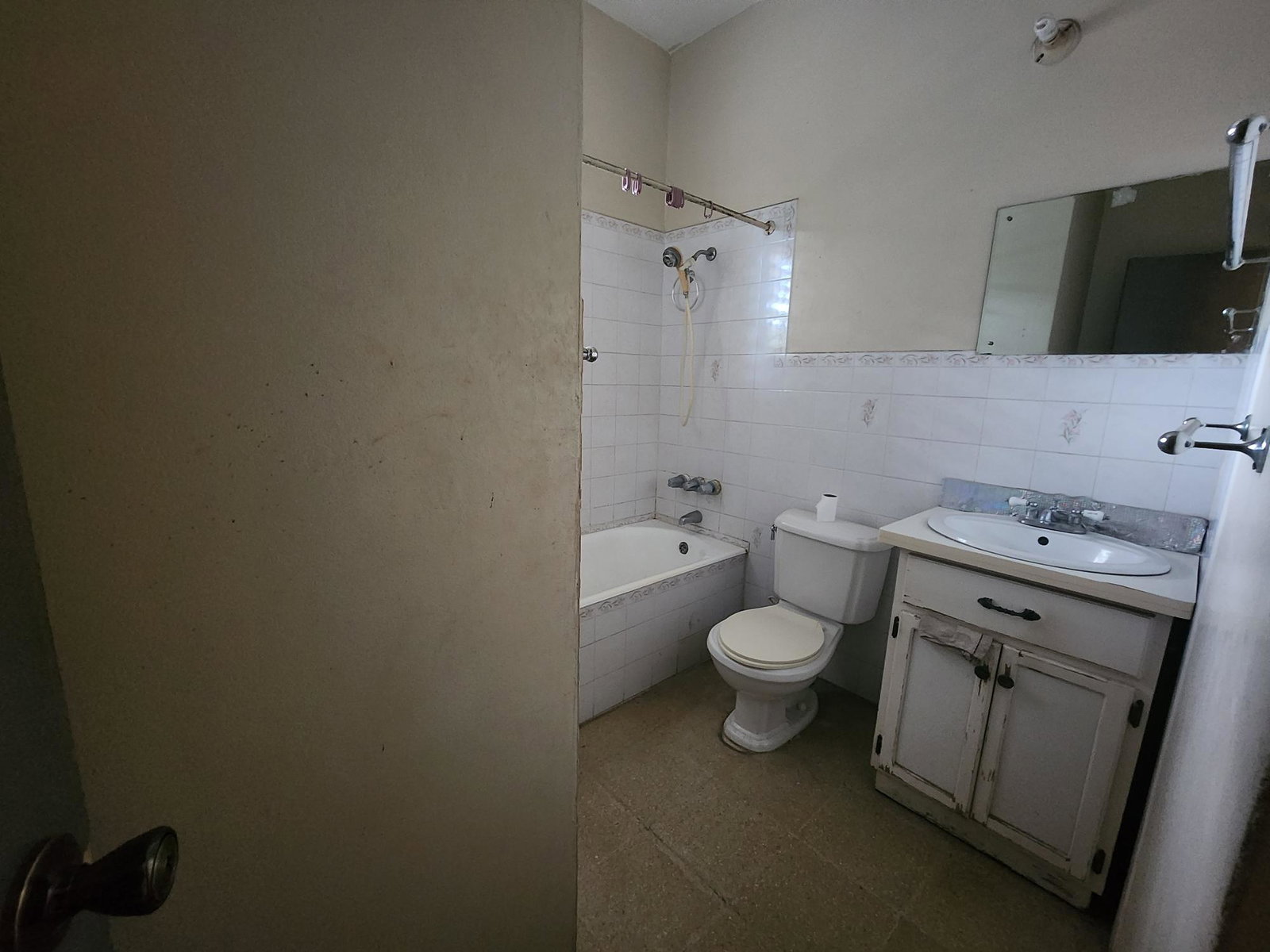 Twentieth image of 6 Nutmeg Close in Kingston 8, St. Andrew, Jamaica - property is For Sale