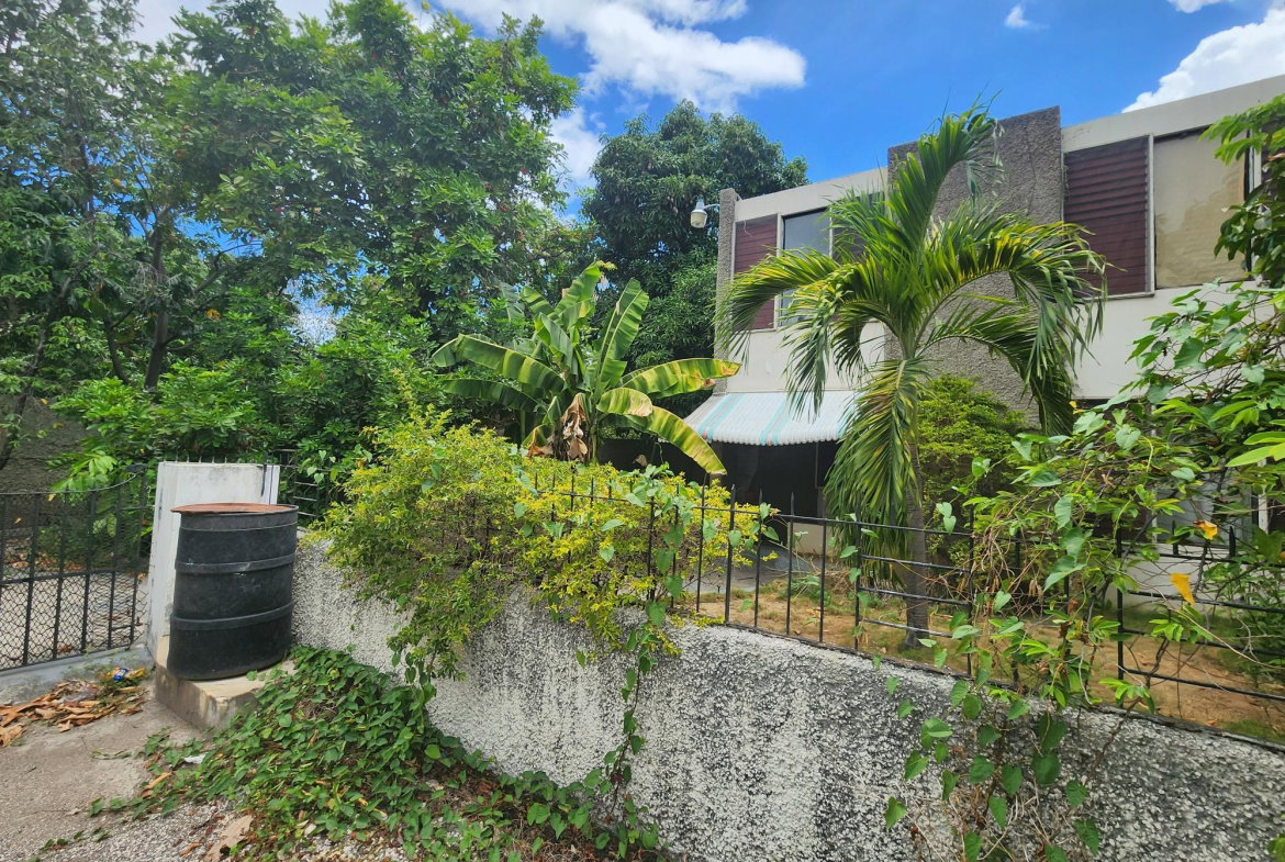 Seventh image of 6 Nutmeg Close in Kingston 8, St. Andrew, Jamaica - property is For Sale