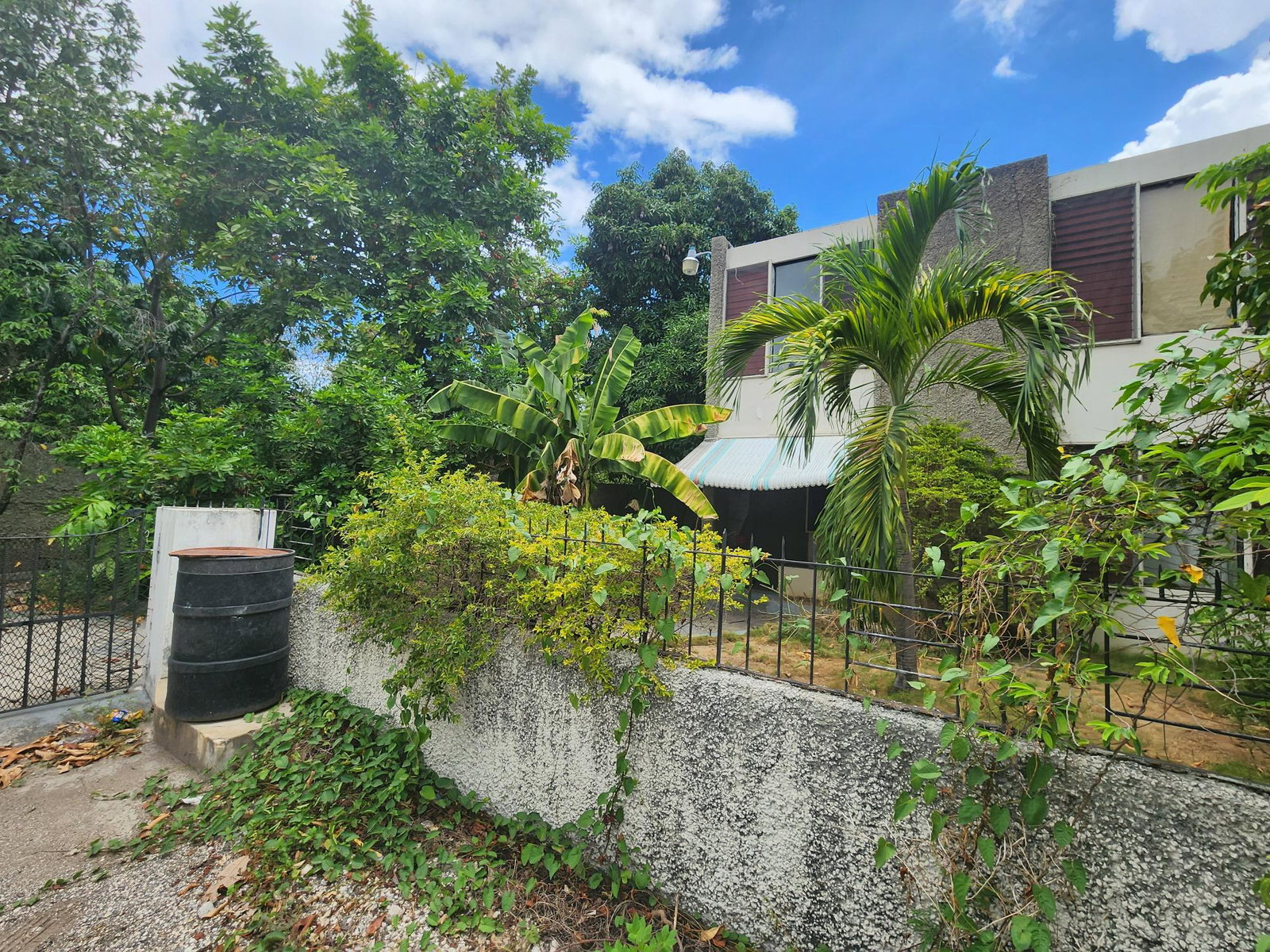 Seventh image of 6 Nutmeg Close in Kingston 8, St. Andrew, Jamaica - property is For Sale