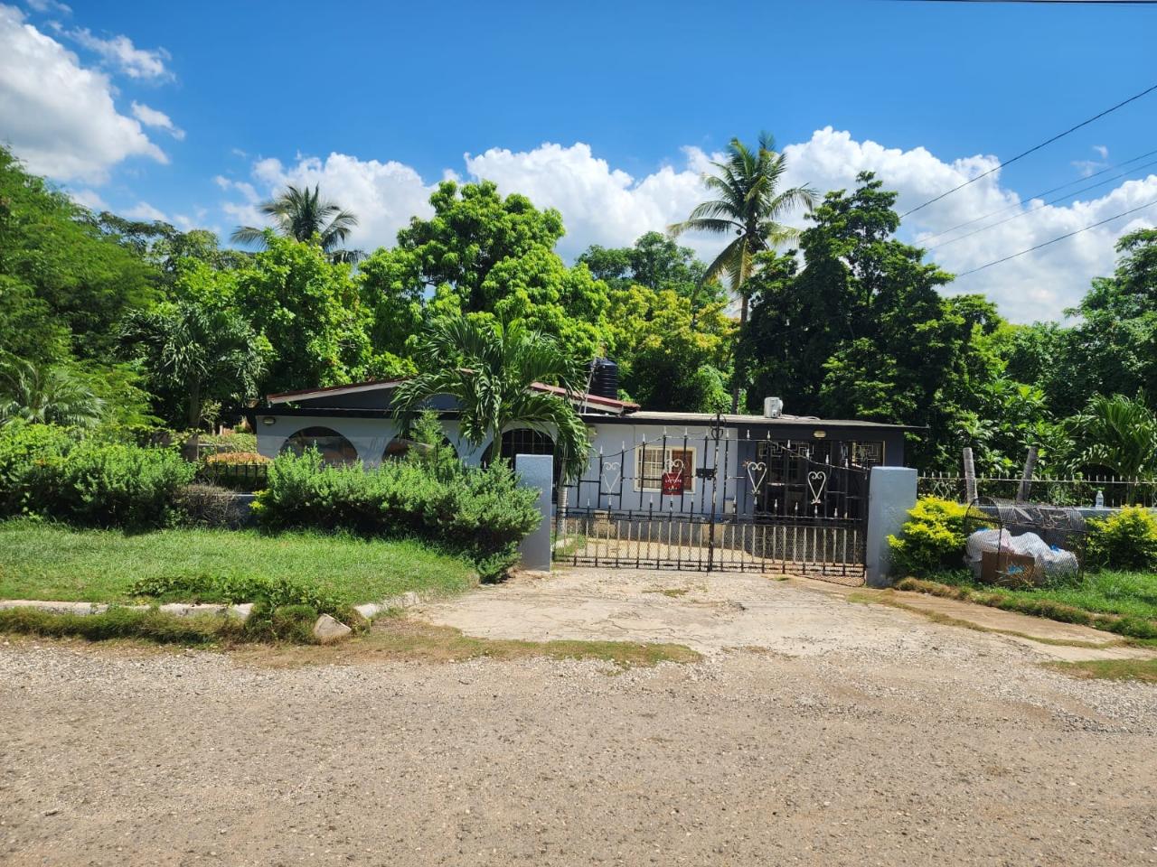 Charming-3-Bedroom-Home-for-Sale-at-283-Mount-View-Boulevard-Jamaica Sixth image of 283 Mount View Boulevard, Spa in Spanish Town, St. Catherine, Jamaica - property is For Sale