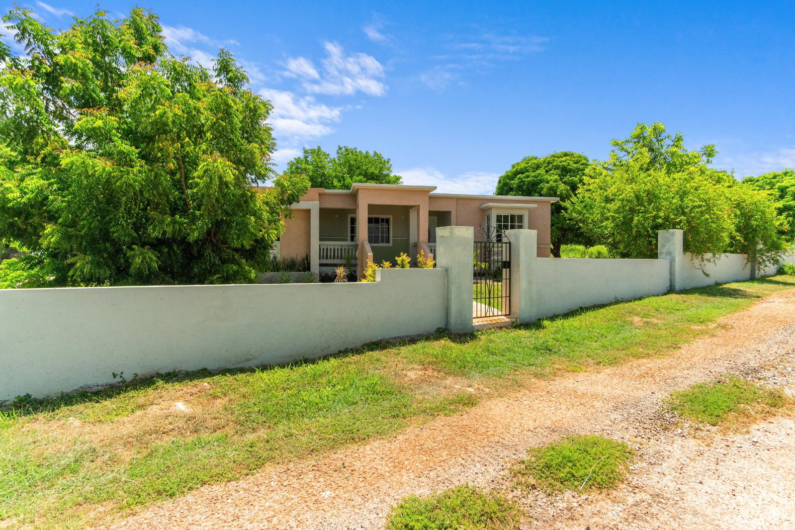 Third image of Bull Savanna in BULL SAVANNA, St. Elizabeth, Jamaica - property is For Sale