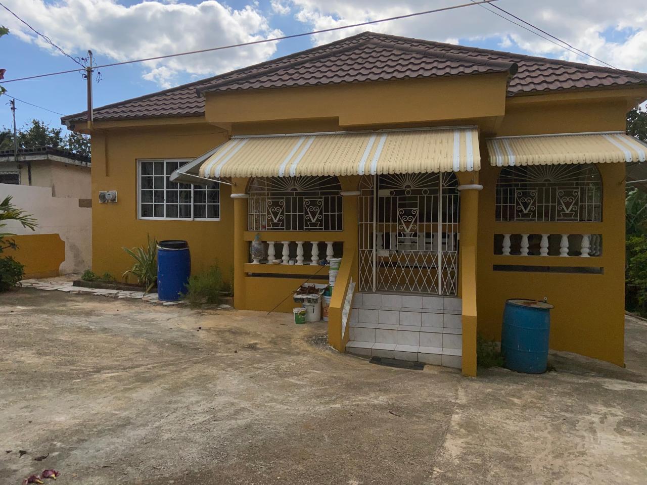 Charming-3-Bedroom-Home-for-Sale-in-Christiana-Manchester Fourth image of Brockery Christianna in Christiana, Manchester, Jamaica - property is For Sale