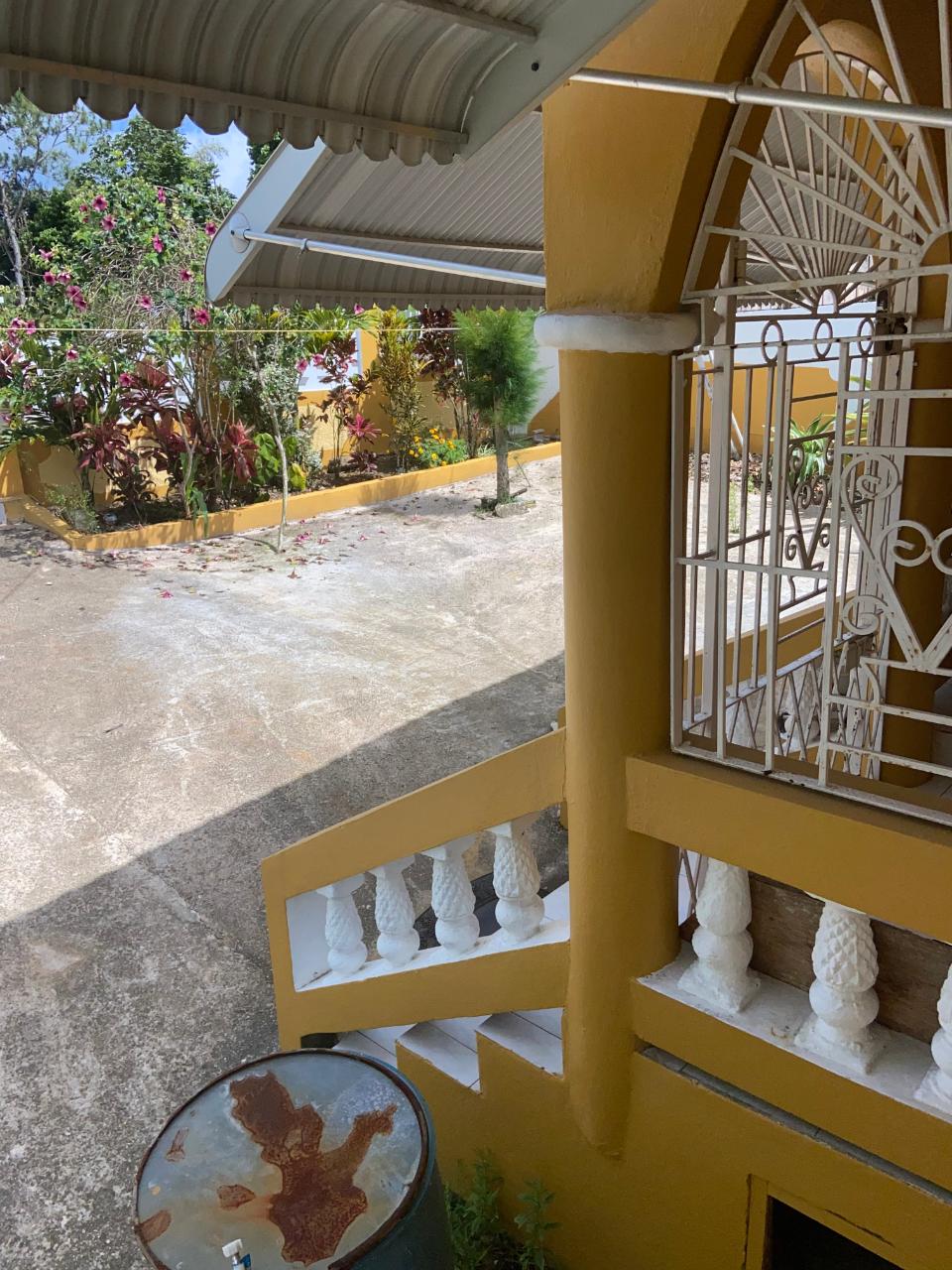 Charming-3-Bedroom-Home-for-Sale-in-Christiana-Manchester Eighth image of Brockery Christianna in Christiana, Manchester, Jamaica - property is For Sale
