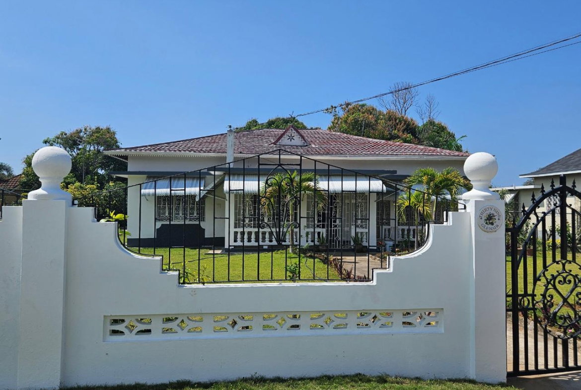 Fifth image of 39 Chantilly Gardens in SAVANNA LA MAR, Westmoreland, Jamaica - property is For Sale