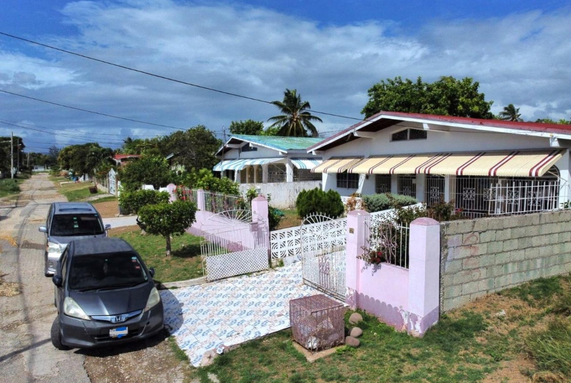 Second image of Willowdene-lot 516 st Catherine in Spanish Town, St. Catherine, Jamaica - property is For Sale