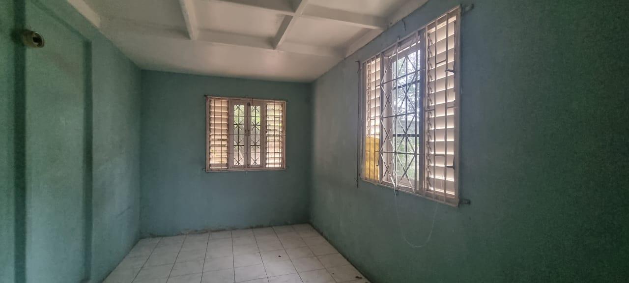 Fourteenth image of Park Circle East in Greater Portmore, St. Catherine, Jamaica - property is For Sale