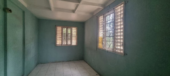 Fourteenth image of Park Circle East in Greater Portmore, St. Catherine, Jamaica - property is For Sale