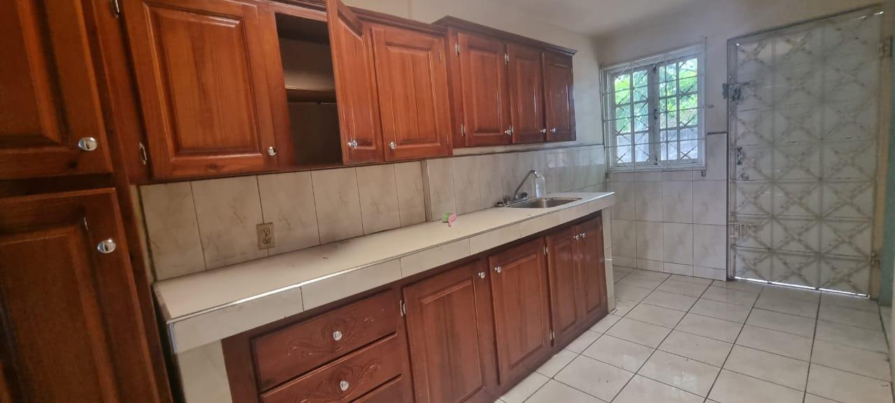 Sixteenth image of Park Circle East in Greater Portmore, St. Catherine, Jamaica - property is For Sale