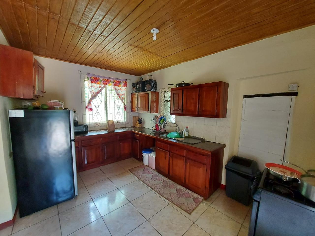 Third image of 7 Glenmuir Terrace in May Pen, Clarendon, Jamaica - property is For Sale