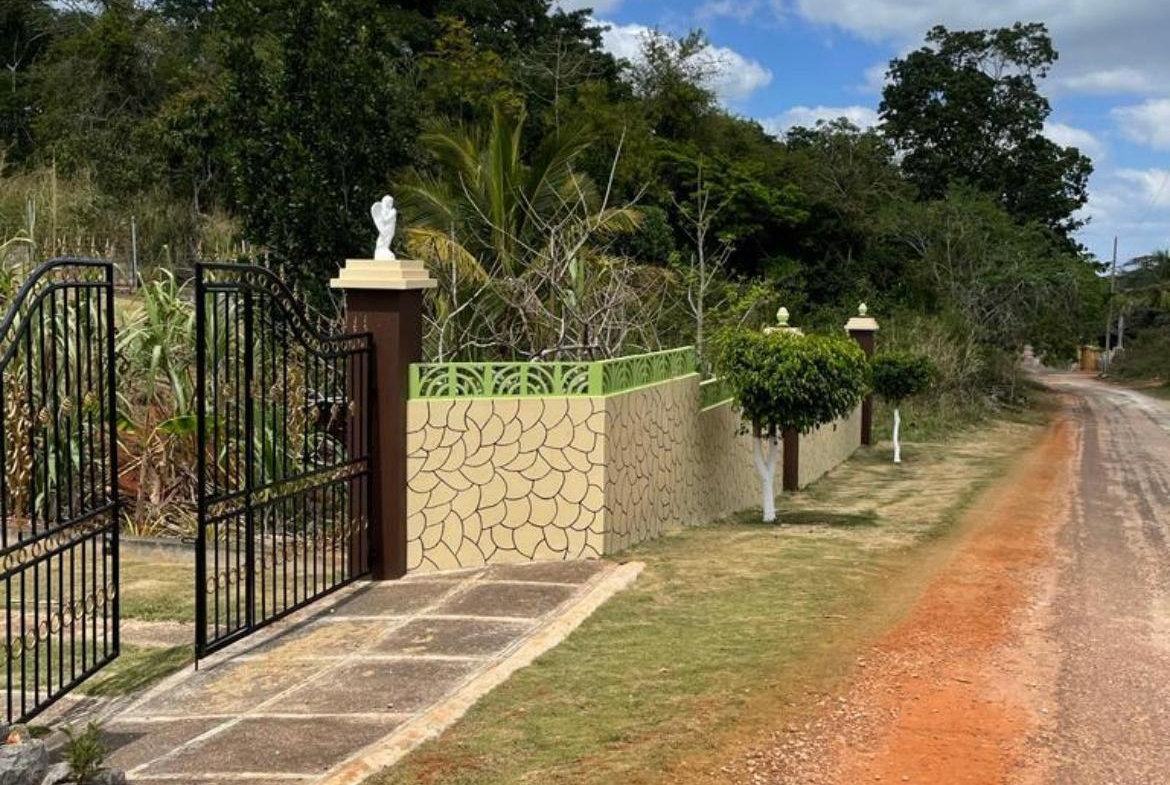 Second image of Edinburgh, Newport, Manch in Newport, Manchester, Jamaica - property is For Sale