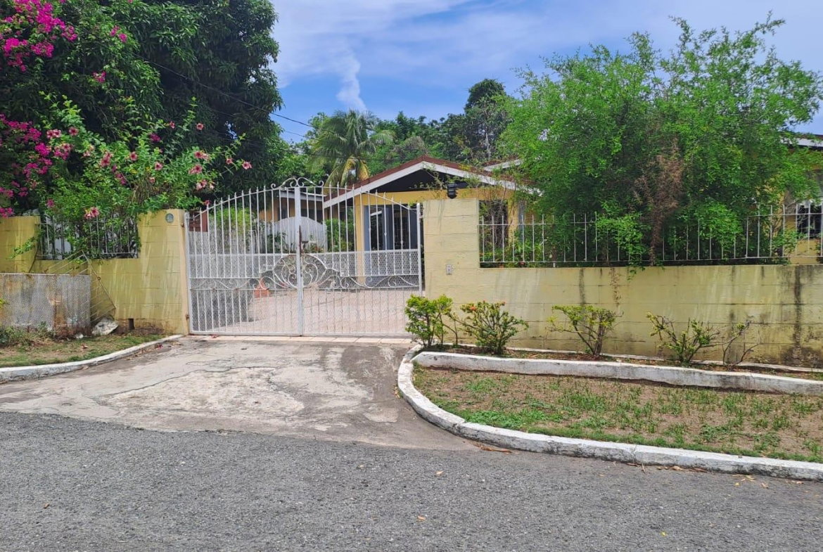 First image of Roehampton Mews in Kingston 19, St. Andrew, Jamaica - property is For Sale