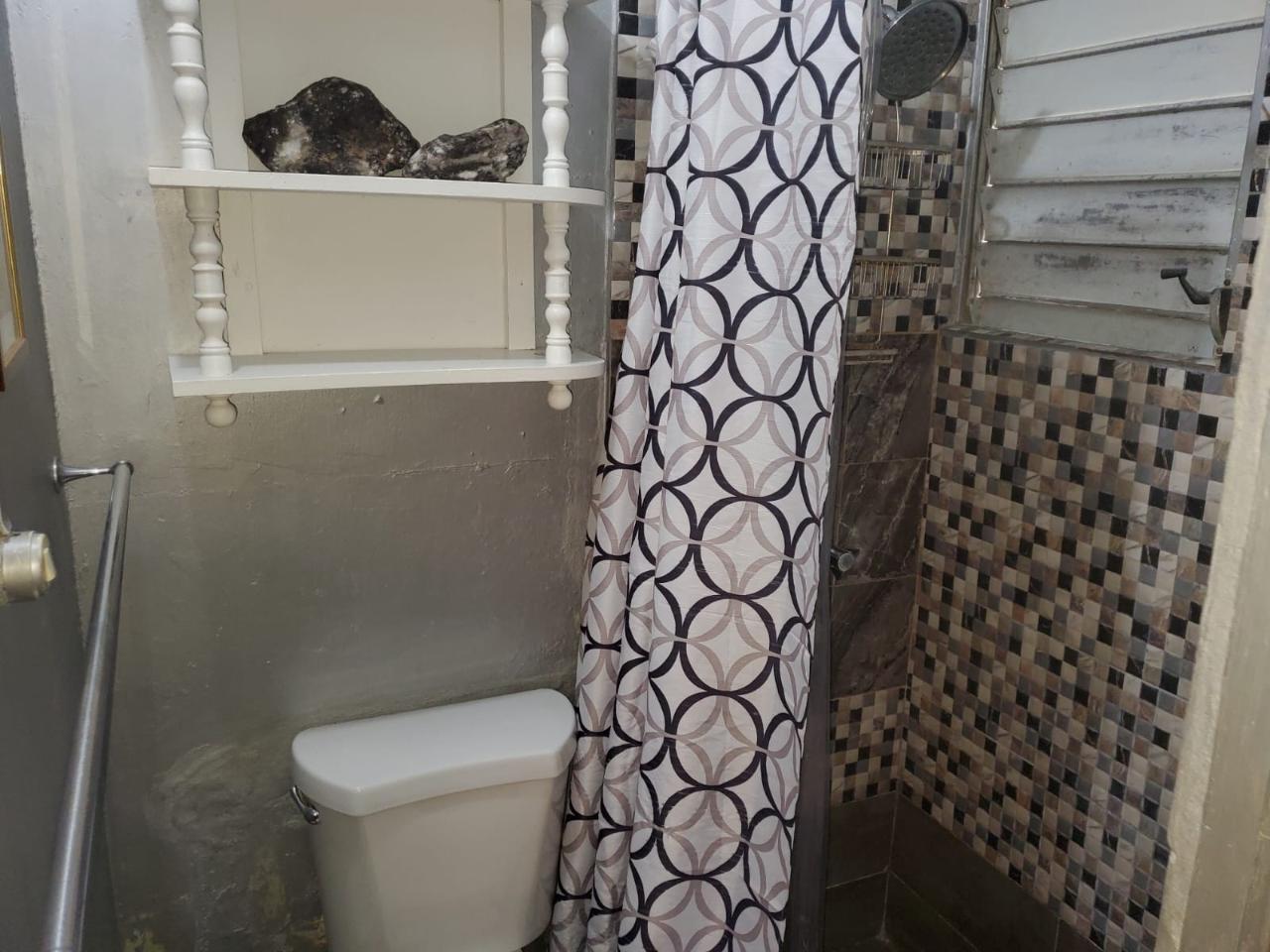 Tenth image of Driftwood Drive in HARBOUR VIEW, St. Andrew, Jamaica - property is For Sale