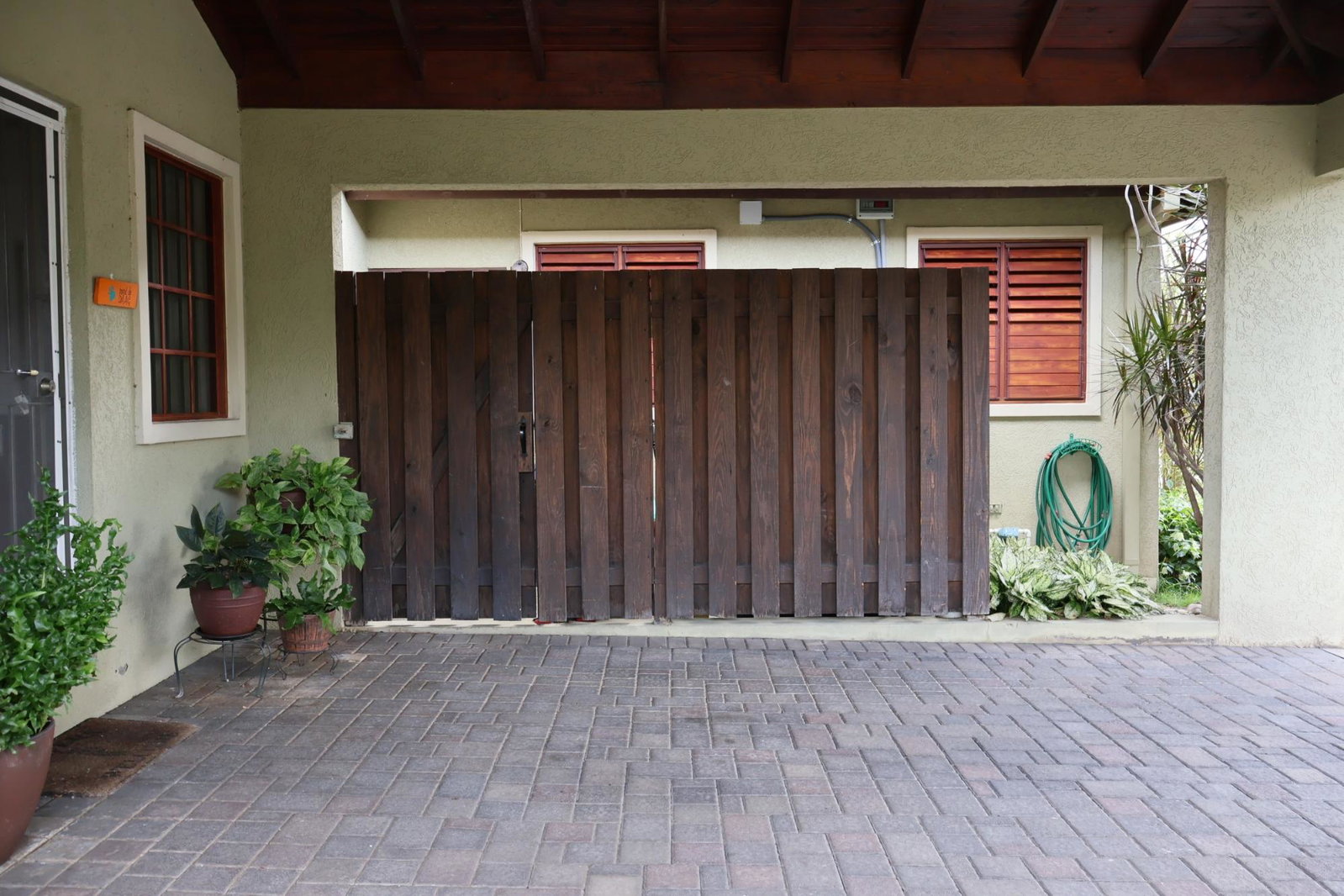 Charming-3-Bedroom-Townhome-for-Rent-in-Coco-Palms-Jamaica Second image of 11-11 Waterworks Road in Kingston 8, St. Andrew, Jamaica - property is For Rent