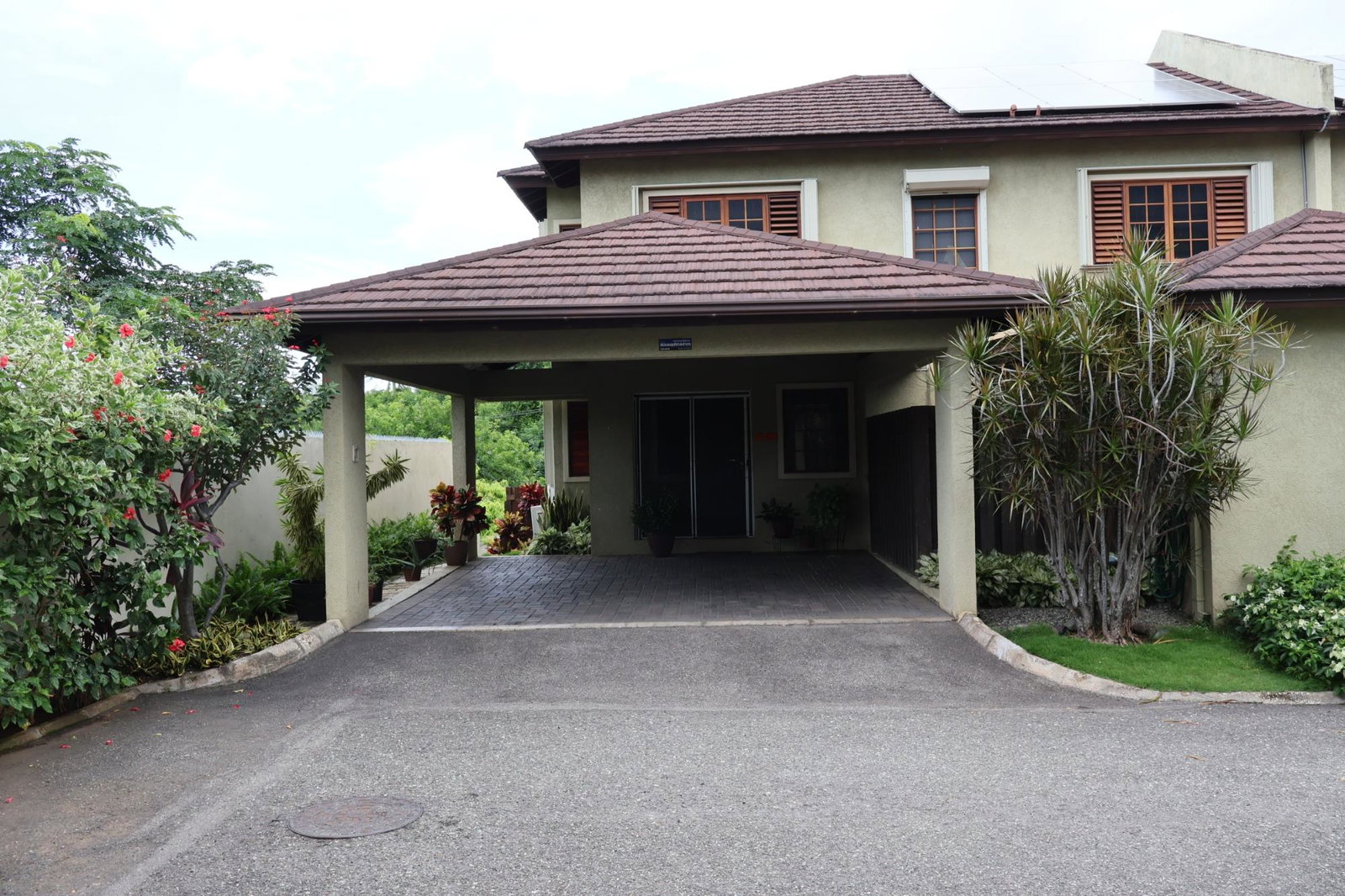 Charming-3-Bedroom-Townhome-for-Rent-in-Coco-Palms-Jamaica First image of 11-11 Waterworks Road in Kingston 8, St. Andrew, Jamaica - property is For Rent