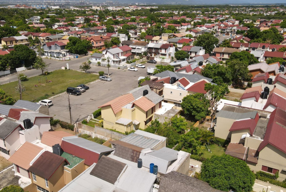 Fifth image of 366 Winona Drive in Garveymeade, St. Catherine, Jamaica - property is For Rent