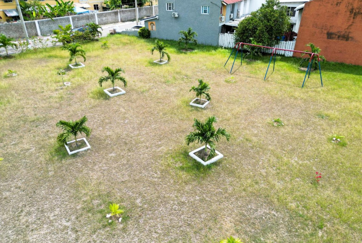 Thirteenth image of 5 Strudridge Road in Kingston 19, St. Andrew, Jamaica - property is For Sale