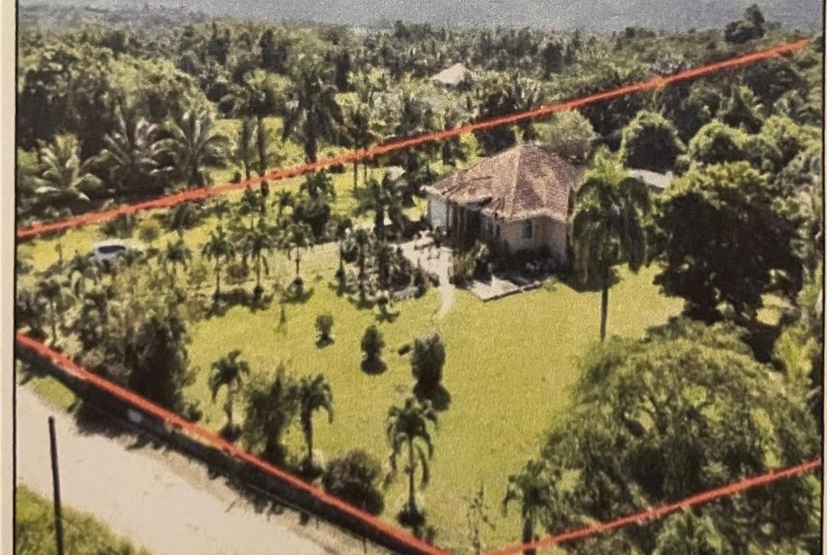 Fourth image of Knollis in Knollis, St. Catherine, Jamaica - property is For Sale