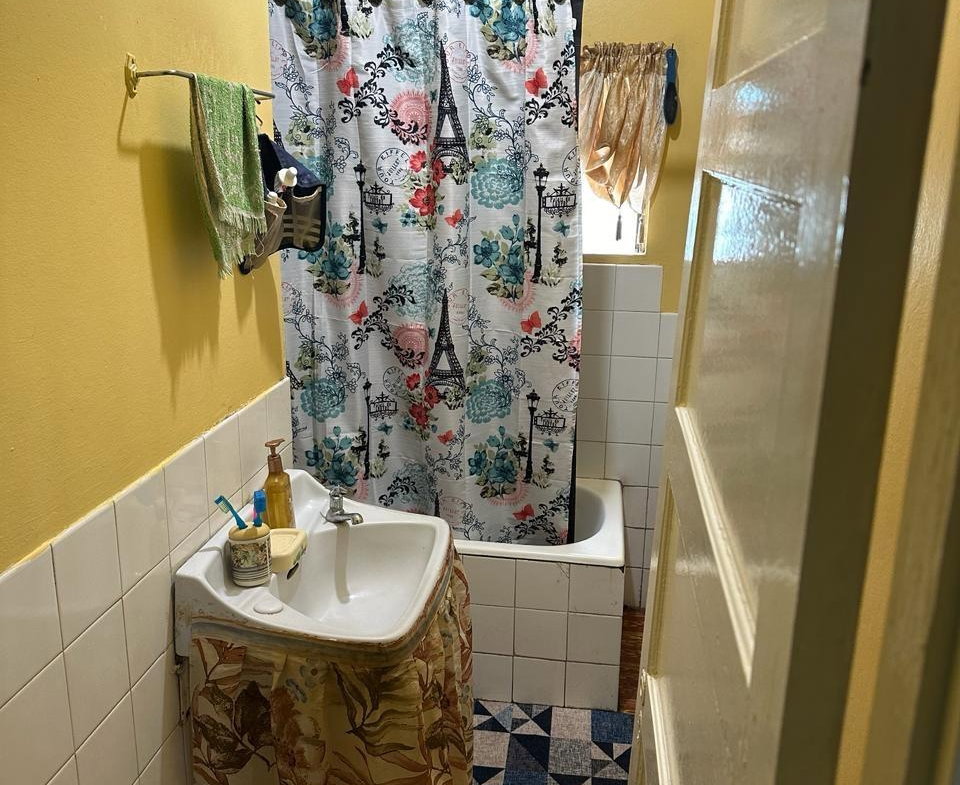 Eleventh image of 6 Hyslope Avenue in Kingston 2, Kingston, Jamaica - property is For Sale