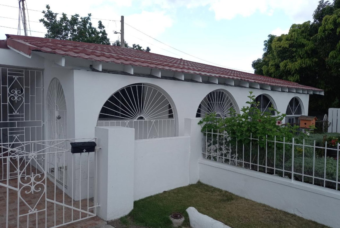 Fourth image of 6 Diplomatic Close in Kingston 19, St. Andrew, Jamaica - property is For Rent