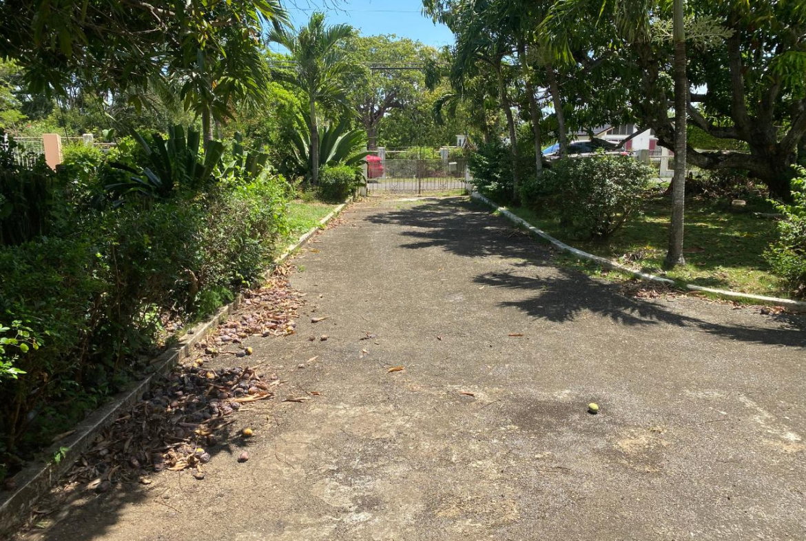 Third image of 5 Lincoln Avenue in May Pen, Clarendon, Jamaica - property is For Sale
