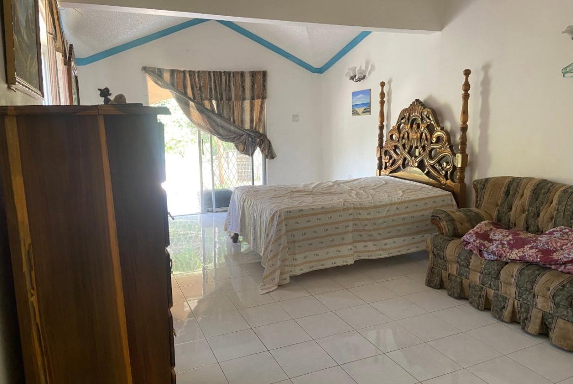 Sixth image of 4 Upper Kirkland Close in Red Hills, St. Andrew, Jamaica - property is For Sale