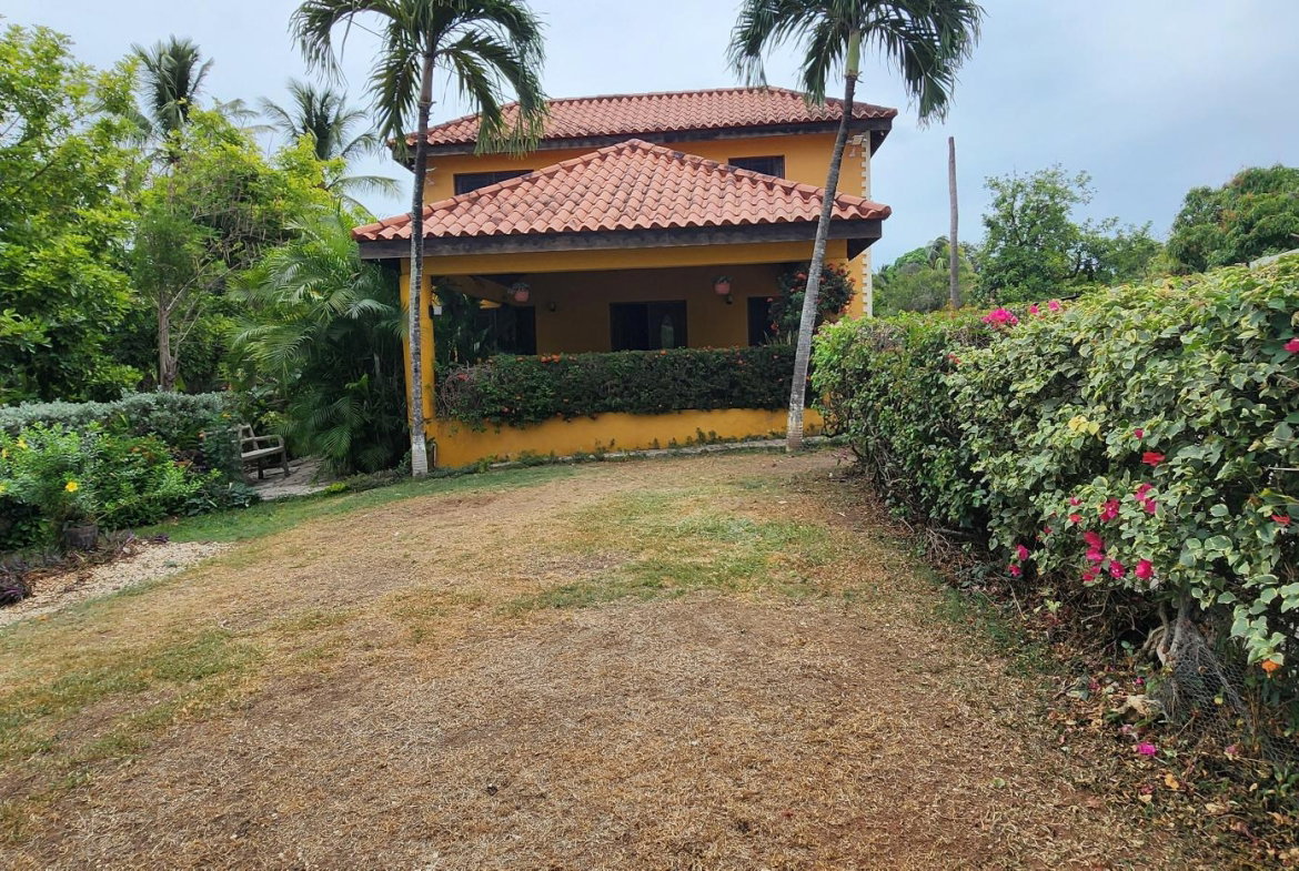 Second image of 95 Circle Drive, Glenmuir he in May Pen, Clarendon, Jamaica - property is For Sale