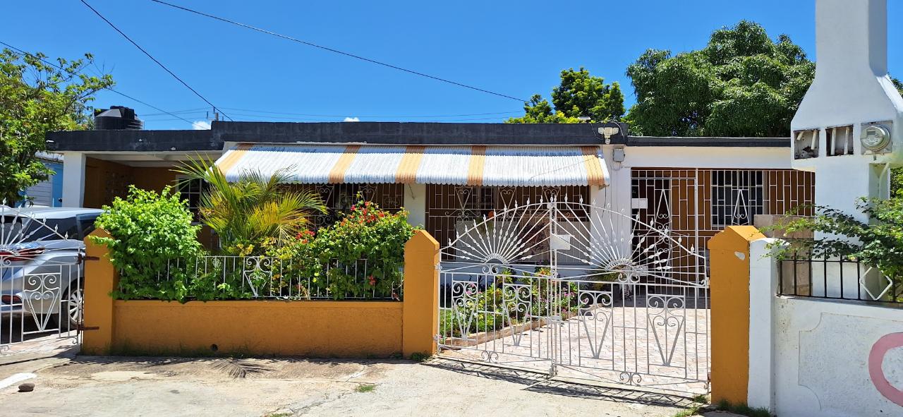 Second image of 33 Biscayne Circle East in Passage Fort, St. Catherine, Jamaica - property is For Sale