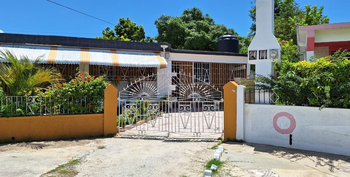First image of 33 Biscayne Circle East in Passage Fort, St. Catherine, Jamaica - property is For Sale