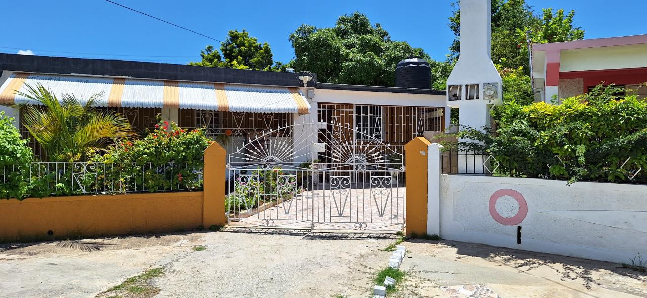 First image of 33 Biscayne Circle East in Passage Fort, St. Catherine, Jamaica - property is For Sale