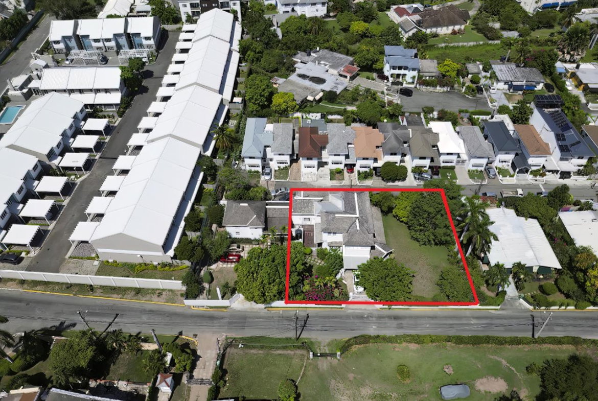 Nineteenth image of Donhead Avenue in Kingston 6, St. Andrew, Jamaica - property is For Sale