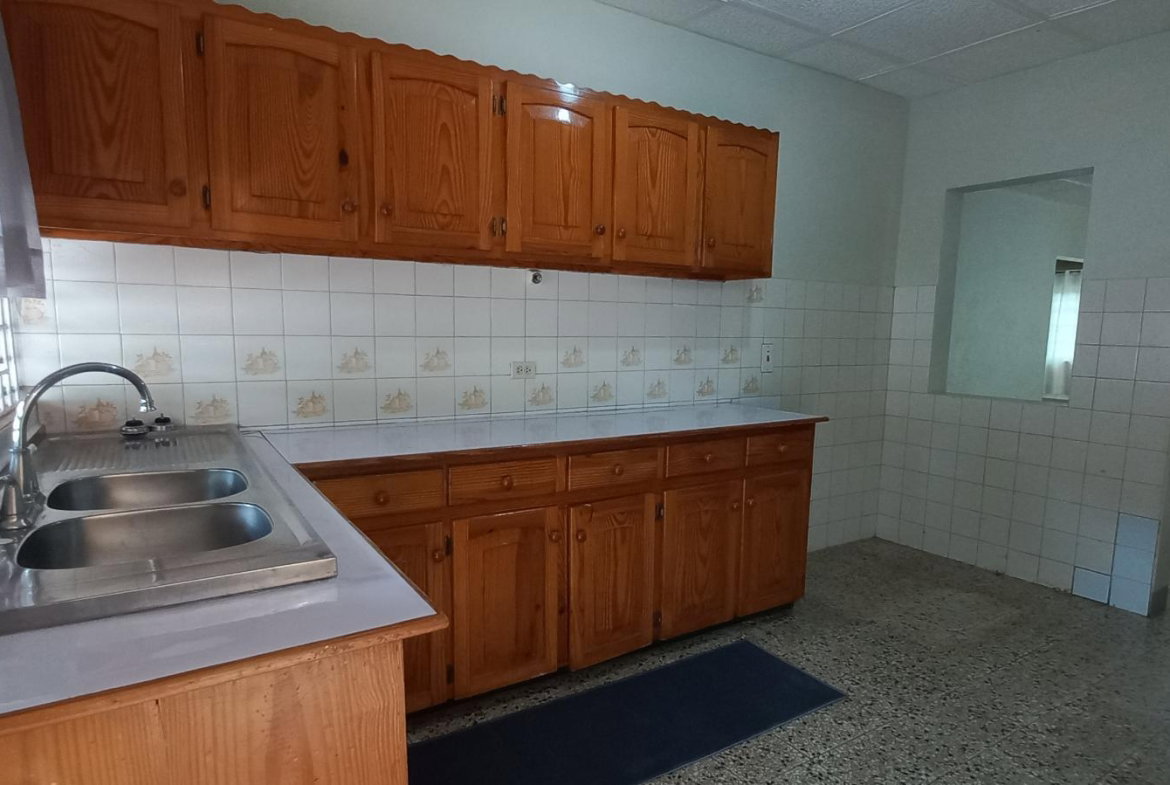Ninth image of 32 Executive Gardens, Spanis in Spanish Town, St. Catherine, Jamaica - property is For Sale