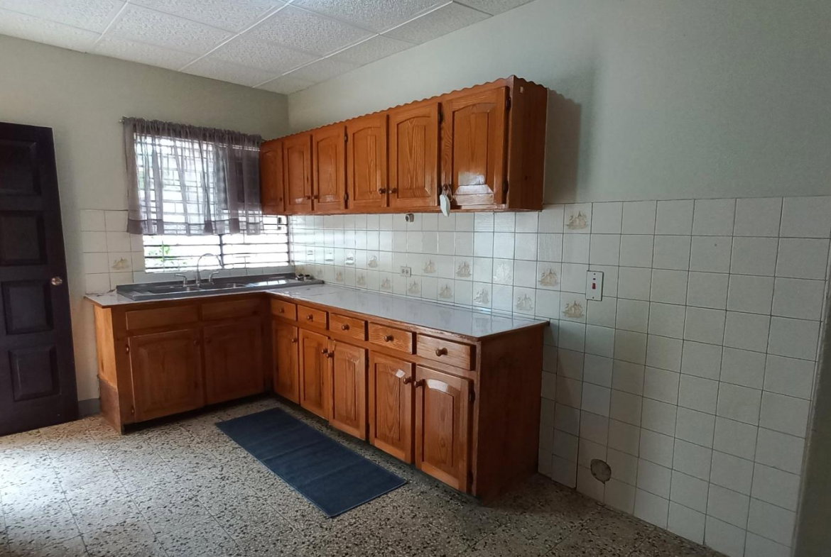 Tenth image of 32 Executive Gardens, Spanis in Spanish Town, St. Catherine, Jamaica - property is For Sale