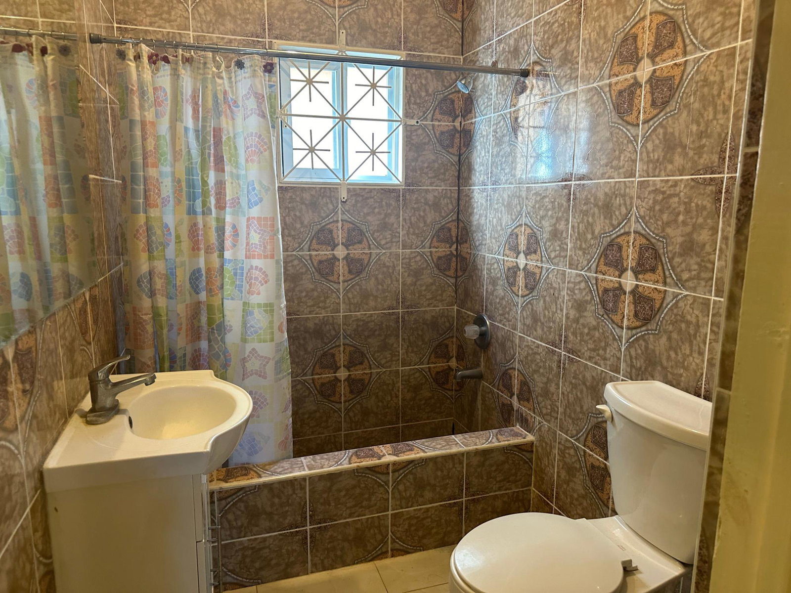 Tenth image of 244 Pineapple Place, Vineyard in Bushy Park, St. Catherine, Jamaica - property is For Sale
