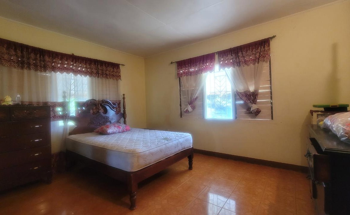 Fifteenth image of Little Park St. Elizabeth in Little Park, St. Elizabeth, Jamaica - property is For Sale