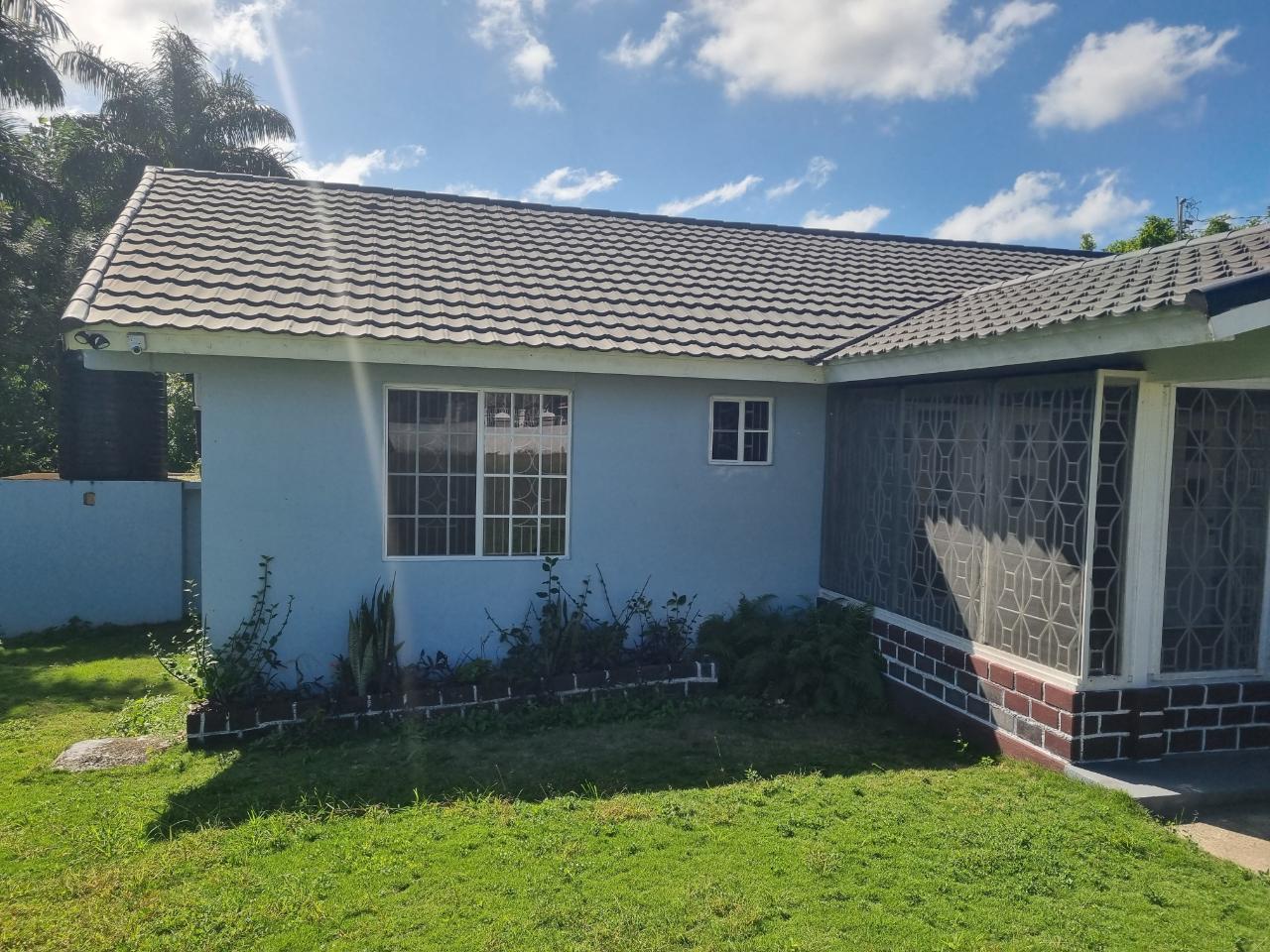Charming-4-Bedroom-House-for-Rent-in-Tower-Isle-Jamaica Second image of 257 Ocean View Drive in Tower Isle, St. Mary, Jamaica - property is For Rent