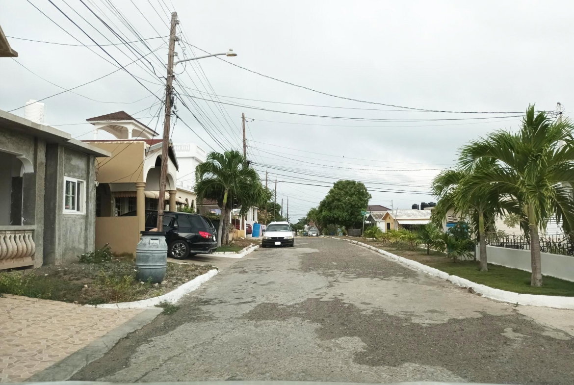 Thirteenth image of 226 Henry Morgan Dr. Hellshir in Hellshire Heights, St. Catherine, Jamaica - property is For Sale